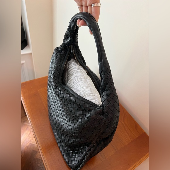 Authentic Vintage Bottega Veneta Slouch Handbag - Picture 6 of 13